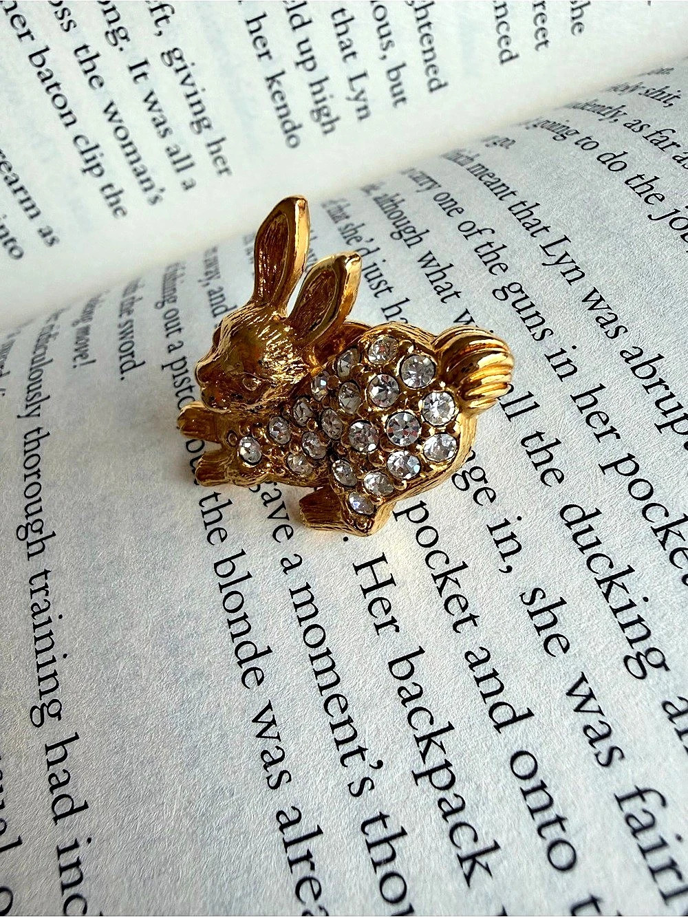 Rabbit Rhinestone Brooch in Gold - Picture 2 of 7